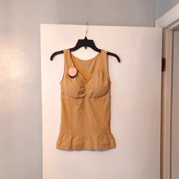 NWT JOYSHAPER TANK SIZE 2XL - Picture 1 of 3